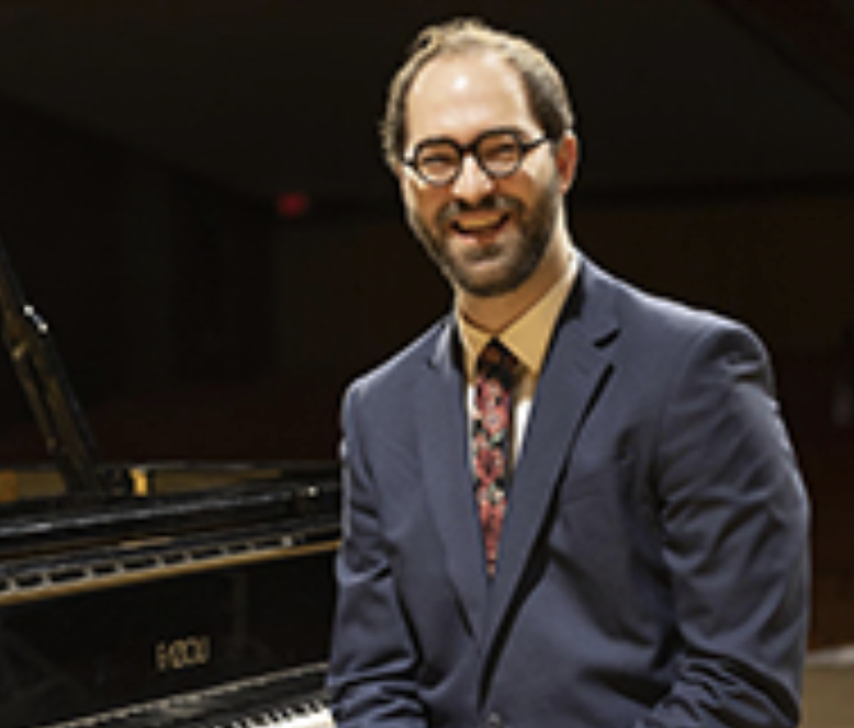 Headshot of Austyn Menk